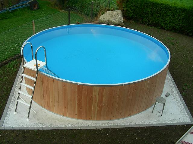 DSCN1952.JPG - Pool gefüllt... muss nur noch aufheizen